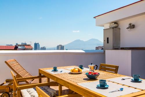 Viewsuvio Terrace at historical center by Napoliapartments, Nápoles