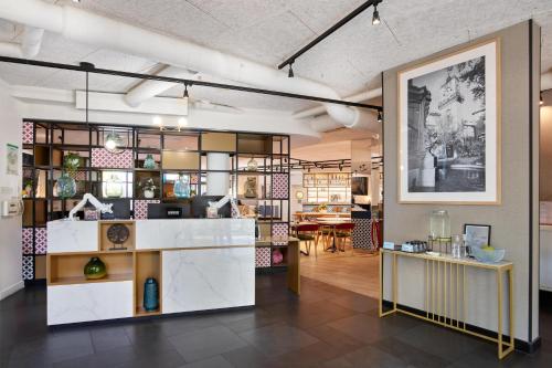 大堂, 艾克斯普羅旺斯麗笙酒店 (Radisson Hotel Aix en Provence) in 郊區