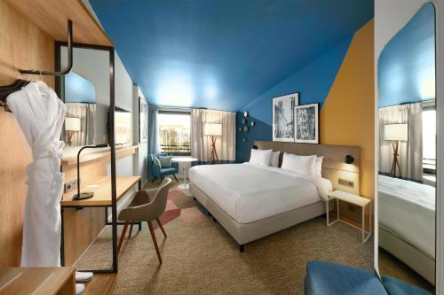 room detail thumbnail 0