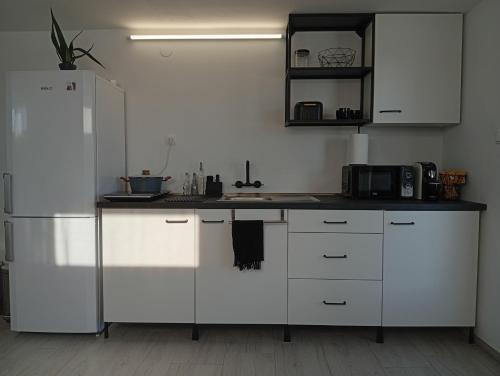 設施, Apartma Jamna I Self-Check-In I Free Coffee & Tee in 斯維蒂尤里