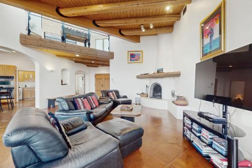 Southwest Stunner in Ranchos de Taos, USA