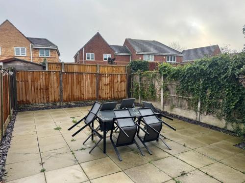 Knotty Ash - 3 Beds - Sleeps 6 - On-Site Parking in Croxteth