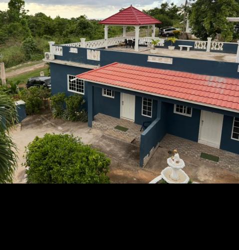 ระเบียง/ชานเรือน, Paradise stay villa #1 in เบรดนัท ฮิลล์