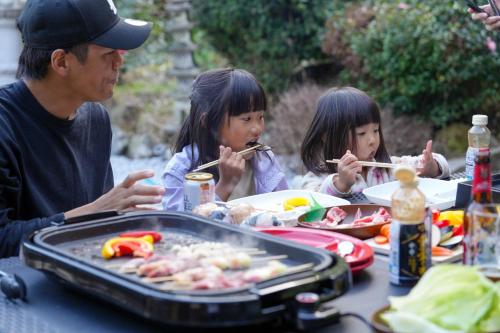 和風グランピング LYS AIBA House 一 わんちゃんと泊まれる一棟貸古民家一Japanese Style Glamping Dog Friendly Private Villa