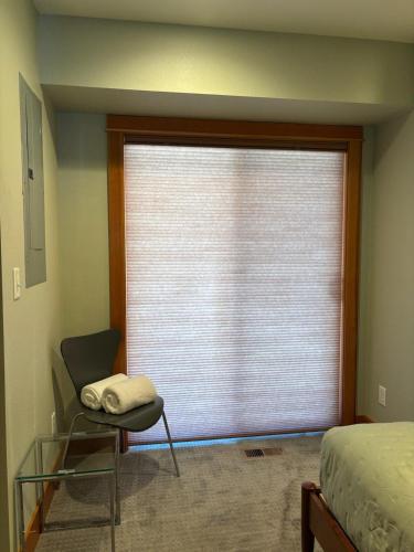 B2-River View-AC-3BR/3.5BA - image 14