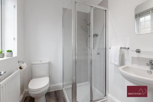 Facilities, Three Bed House Maidenhead - Parking in Maidenhead