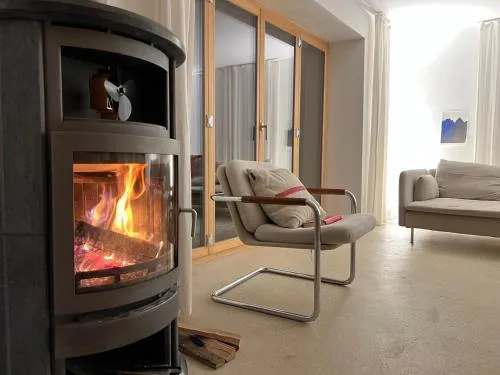 Stylish Jura house for 10 guests in Grandval, Schweiz