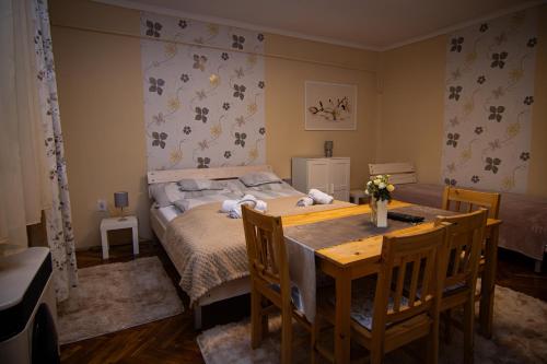 Csilla Apartman in Mako