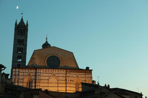 LA COSTARELLA - Central with Cozy Terrace 4