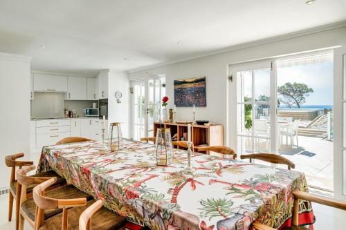 Incredible 6bed w Pool in Camps Bay Villa Galazzio - image 9