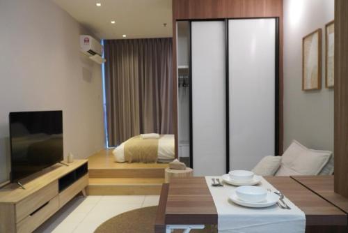 쿠칭 쿠칭 시내의 프라이빗 하우스 (m², 침실 1개, 프라이빗 욕실 1개) (Cozy Corner | TT3 Soho) 3성급 게스트하우스 스위트룸