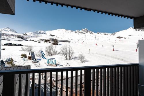 Double Room with Mountain View