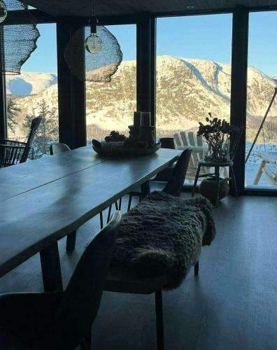 Viesnīcas āriene, Cabin With Ski Inout And View Of Løefjell in Brokke