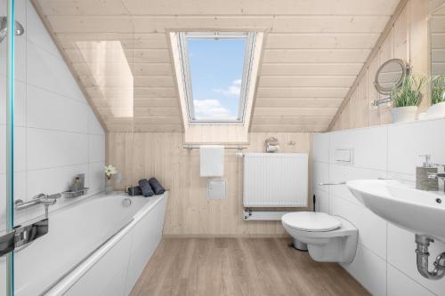 Bathroom, Ferienhaus Trolljenta Olpenitz in Olpenitz