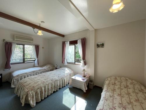 room detail thumbnail 0