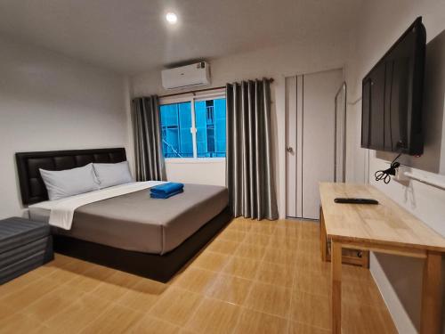 D45 Home - BTS Ratchathewi N1 Station Room Type - Deluxe Double Room
