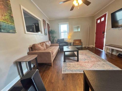 Housepitality- The Bungalow -2 BR in Columbus, USA