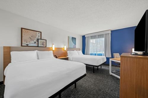 Spark by Hilton Cleveland Beachwood in Beachwood