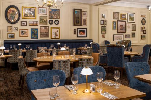 Étterem, The Warwick Arms Hotel - The Coaching Inn Group in Warwick
