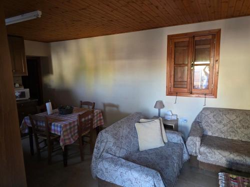 Fontana Traditional House