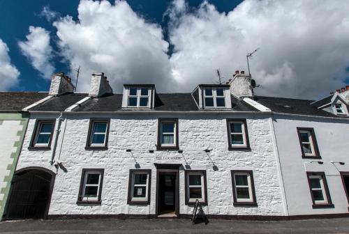 Lochside Hotel – Isle of Islay