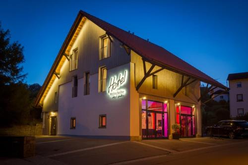 Hotel Holzscheiter 9.3km von Kaiserhof entfernt