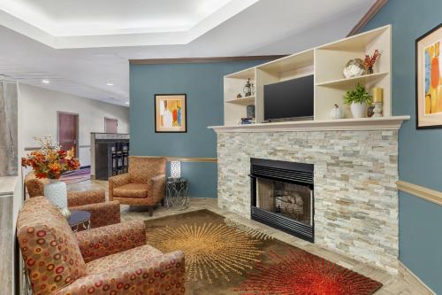 大堂, 格林維爾貝斯特韋斯特Plus套房酒店 (Best Western Plus Suites-Greenville) in 賓罕頓 (NC)