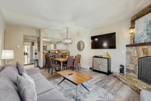 Mountainwood 303 - image 13