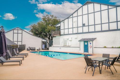 Charming Sutton 1BR Getaway in Vickery Meadow