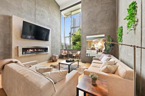 New York Style Penthouse in the heart of the city in San Diego, USA