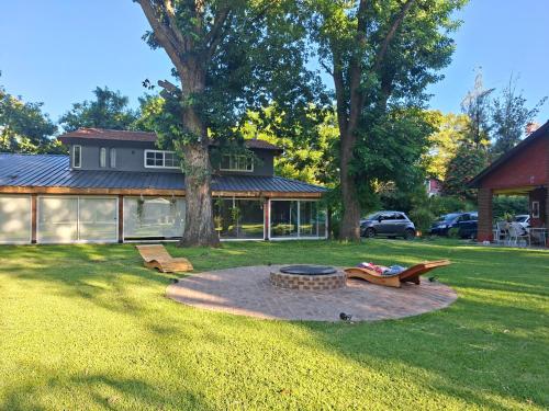 周邊環境, Los horneros in 大洛特里基斯