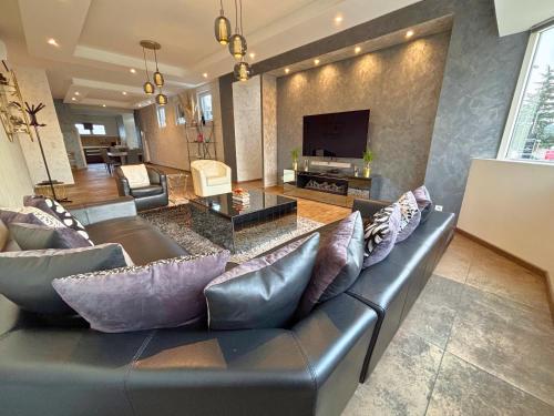 GT Loft - Haut de Gamme - Parking Gratuit - Moderne & Spacieux - Commerces à Proximité - Location saisonnière - Bischheim