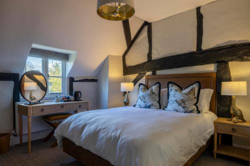 The Horns Pub - Crazies Hill in 赫爾利