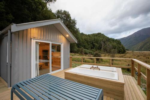 Mataura River Hideaway in Mid Dome