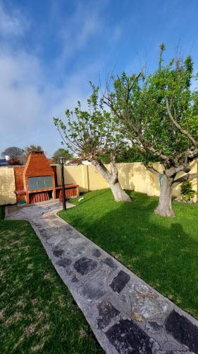 Una casa redondita para la familia near Pizzaman