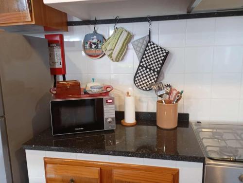 Welcome to Casa Fitz with Ocean Views and Air Conditioning in Santa Luzia (Pico Island)