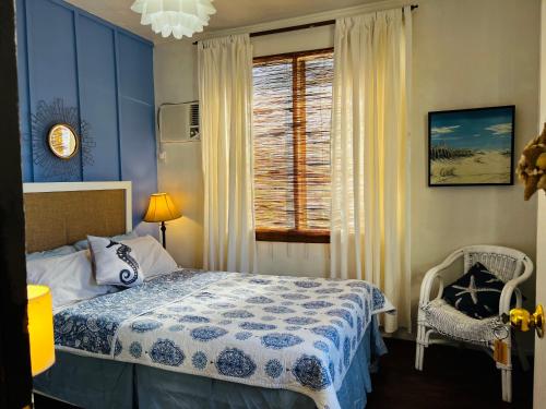 Anton and Isabel Bangued- Tranquil Triple room A in Bangued
