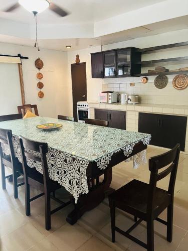Facilities, Anton and Isabel Bangued- Tranquil Triple room A in Bangued