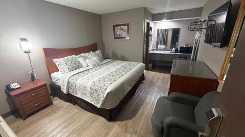 Colonial Inn in Shawnee (OK)
