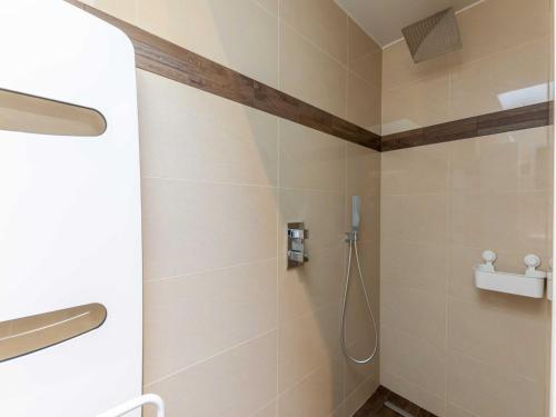 High-end 75m2 apartment - Place Morny - image 4