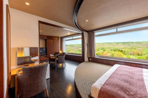 room detail thumbnail 1