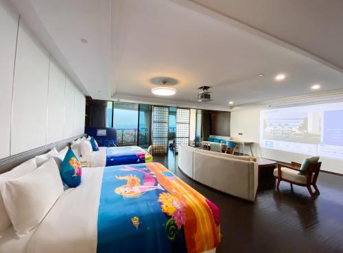 room detail thumbnail 0