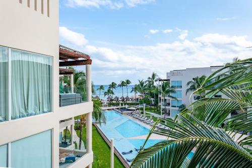 Elements Penthouse 14