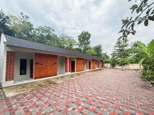 Exterior view, Nafia Homestay Syariah RedPartner near Sleman City Hall in Sleman