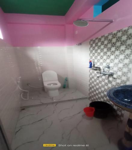 Bathroom, Rongo Yalakhom Riverside Homestay in Paren Godak Khasmahal