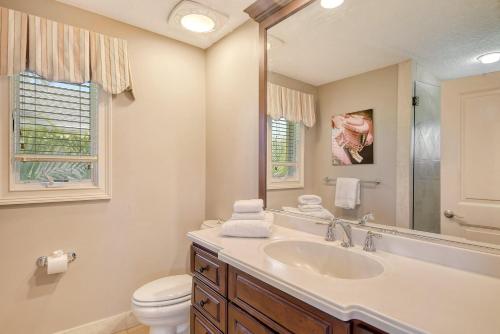 Monarch Villa - 5542 W - image 4