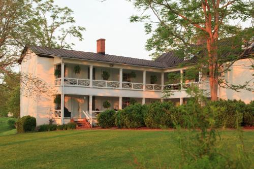 The Inn & Tavern at Meander The Inn & Tavern at Meander