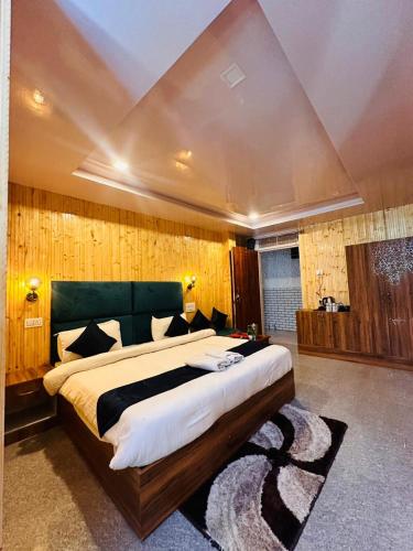 Shail Shikhar Heritage Inn in 奧利