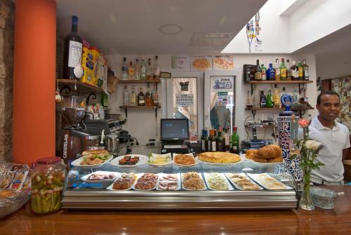 Ēdiens un dzērieni, Hostal-Bar Restaurante "La Fuente" in Rabé de las Calzadas
