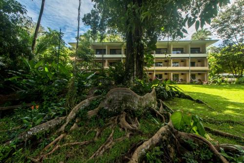 ทัศนียภาพภายนอกโรงแรม, Karahe Beach Hotel in คิวพอส